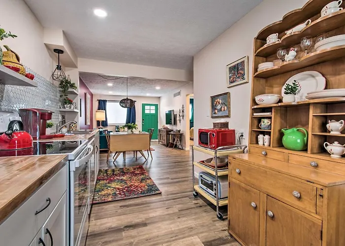 Holiday home Ideally Located House - 9 Mi From Route 66! *