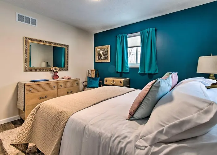 Ideally Located House - 9 Mi From Route 66! Holiday home
