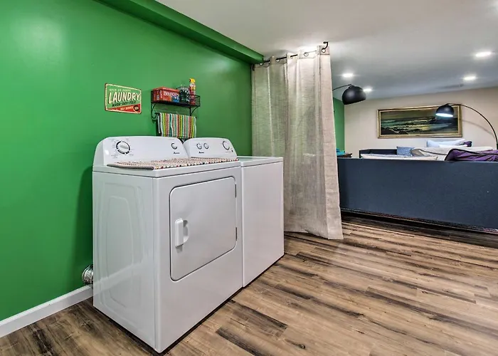 Holiday home Ideally Located House - 9 Mi From Route 66!
